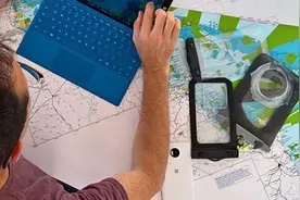 在Windows10中想点右键刷新都这么难呢？原来是它在捣鬼图片