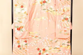各色和服竞艳图片