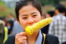 减肥期间想吃玉米？你知道它的热量有多少吗？图片
