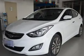 10万可买最新款现代朗动：外观超漂亮图片