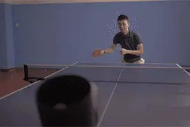 有了这款“陪练”机器人，乒乓球水平绝对突飞猛进！图片