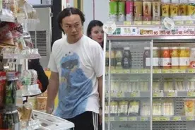 陈奕迅减肥只喝水，好惨好心疼，网友：吃不了零食开什么演唱会！图片