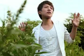 我放下天地却放不下你，因为我是你《爱的信徒》图片