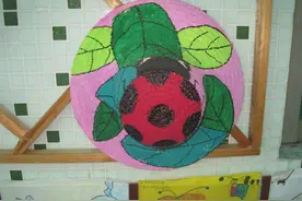 幼儿园夏季环创之彩绘草帽图片