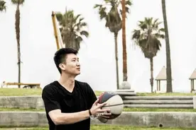 郭艾伦体育圈网红第一人位置不保！孙大圣美国玩直播人气火爆！图片