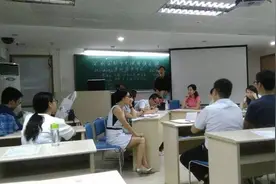 520奇葩说爱情能否战胜现实？图片