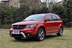 四驱道奇SUV:酷威是鸡肋还是热门图片