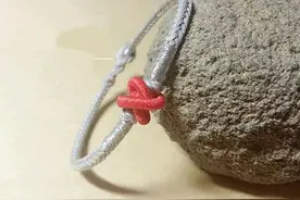 好看又好学的银色双联结手绳过程！学会不求人！图片