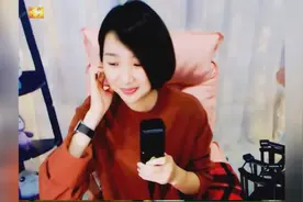 梁红一首伤感歌曲《塑料花》唱出了很多人的共鸣 珍惜眼前的幸福