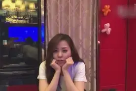 张靓颖输掉打赌 蹲火锅桌上唱歌视频封面