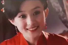 赵丽颖的古装配上这首唯美古风曲《山有木兮》，画面和歌曲好配！