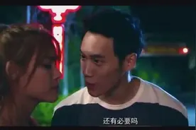 妹妹看上姐姐男朋友姐姐去约会妹妹也跟着