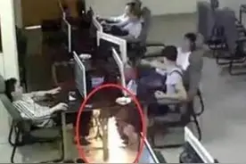 玩手机时触电身亡 触电时应该如何正确施救图片