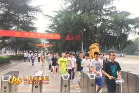 成都6万余考生明日参加高考 全市设53个考点图片
