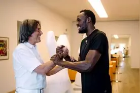 三天治好博尔特！飞人称他为“父亲” 迷妹哭求助张继科回春视频封面