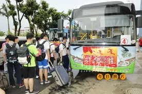 “高四”学子激情发出高考“最强音”：誓创辉煌图片