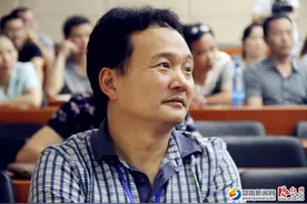 绥宁：高考监考员须把好“三关”图片