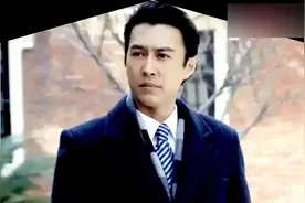 靳东上海豪宅曝光，装饰奢华大气，这才是真正的“国民老公”视频封面