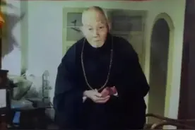 老和尚坐缸3年肉身不腐 开缸塑金身图片