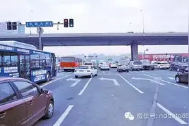 姿势| 双转向车道发生碰撞谁担责？交警蜀黍说驾龄也能决定责任由谁背图片