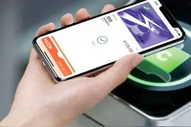 苹果手机也能刷公交地铁了，这里有一份使用教程图片