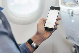 今日起国航也“欢迎开机”! 国内13家航空公司陆续解禁空中用手机图片