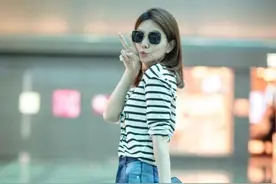 Ella机场凹造型 身姿高挑超吸睛图片