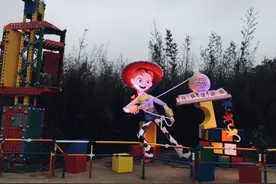 图文 | 上海迪士尼玩具总动园试营业，一财带你抢先看图片