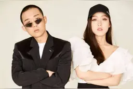 GAI晒与妻子合照秀恩爱 被评像凤凰传奇遭狂怼图片