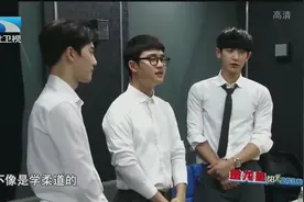 D.O.一瞪眼，灿烈就瑟瑟发抖，朴火山：你刚刚吓到我了