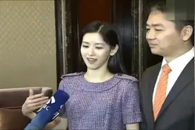 刘强东承认与原配有个11岁儿子，奶茶妹妹又生了个女儿视频封面