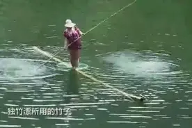 真正的浪里白条来啦，还是女版的视频封面