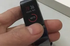 京东上买了个小米Amazfir  Cor手环，很不错的手环！视频封面