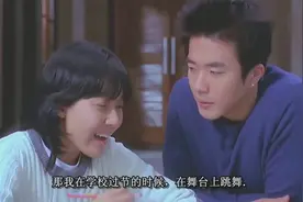 女老师跟学生打赌 如果学生考试平均分超过50就上台跳舞