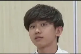 听了16岁蔡徐坤的 英文，听后小编惭愧