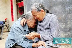 “陌生人”接力助寻亲梦圆 离散姐妹久别79年再重逢图片