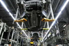 贸易战一线丨为何说特朗普对中国汽车业发动贸易战是挥错大棒图片