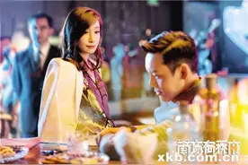 秦海璐霸气现身，气场“一米八”图片