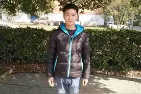 每周和聋哑妈妈打电话“聊天”， 23岁大学生用行动为“孝”字做注解图片