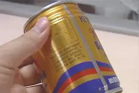 六旬大爷患罕见病 医生竟让他每天喝这种饮料来缓解病症图片