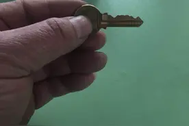 济南老锁匠验证照片配钥匙开锁：钥匙别在朋友圈乱秀图片