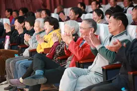 王汝刚、李九松、毛猛达……一大批“笑星”定期下乡，“快乐小镇”将现身上海西南图片