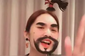 杨丞琳直播玩变脸特效 李荣浩回复调侃图片