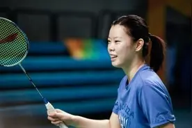 27岁的李雪芮奇迹般回归，但羽球迷终究没有等来30岁的“小猫”王仪涵复出……图片