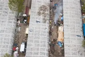 泔水私运被明令禁止但依然存在 有餐馆以卖泔水获利图片
