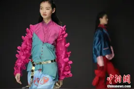 北京服装学院2018年开年大型时尚盛会举行图片
