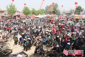 临沂河东区“三月三白塔庙会”热闹开场图片