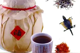 中医师提醒药酒是“药”不是“酒” 千万不要任性乱泡图片