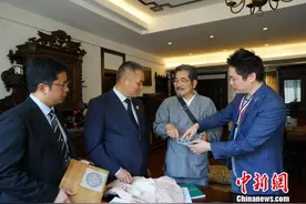 日本黄檗宗禅画僧向福建福清赠送黄檗文物图片