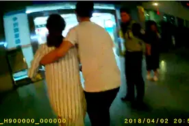 孕妇突发大出血 交警一路开道送医图片